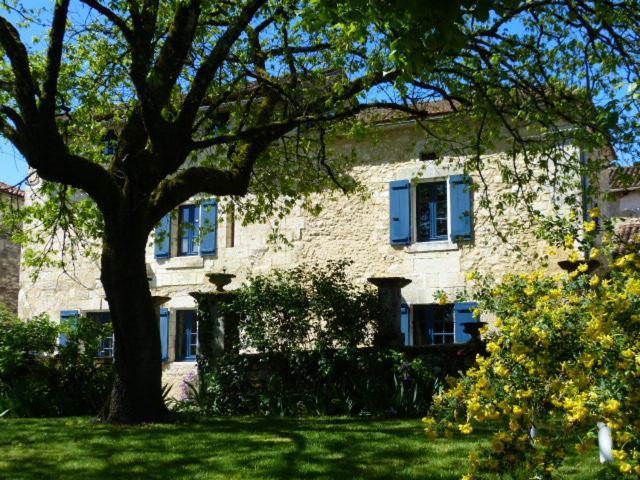 Bed and Breakfast L'Echappee Belle Perigord Cercles Экстерьер фото