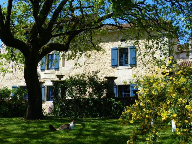 Bed and Breakfast L'Echappee Belle Perigord Cercles Экстерьер фото