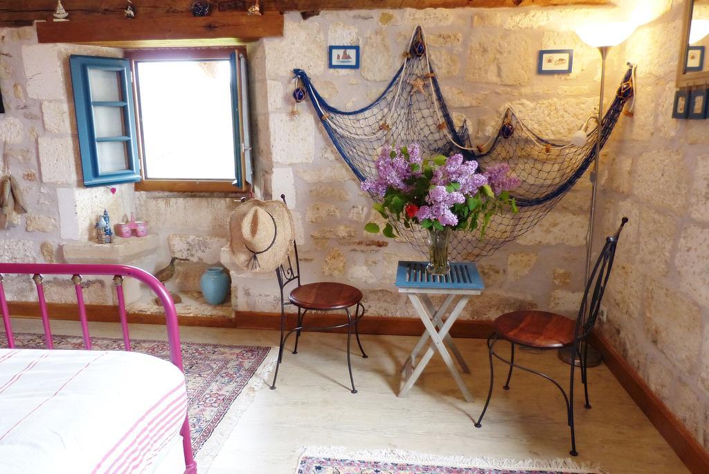 Bed and Breakfast L'Echappee Belle Perigord Cercles Номер фото
