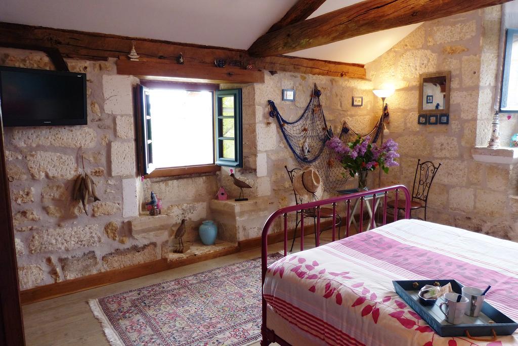 Bed and Breakfast L'Echappee Belle Perigord Cercles Номер фото